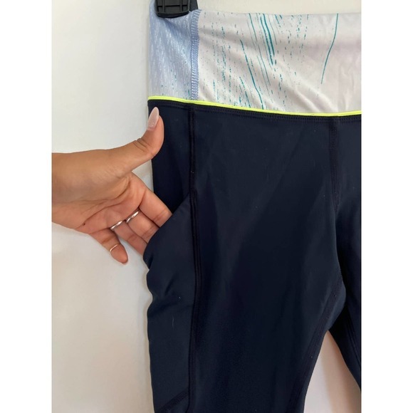 Lululemon Ruched angle leggings - Picture 8 of 9